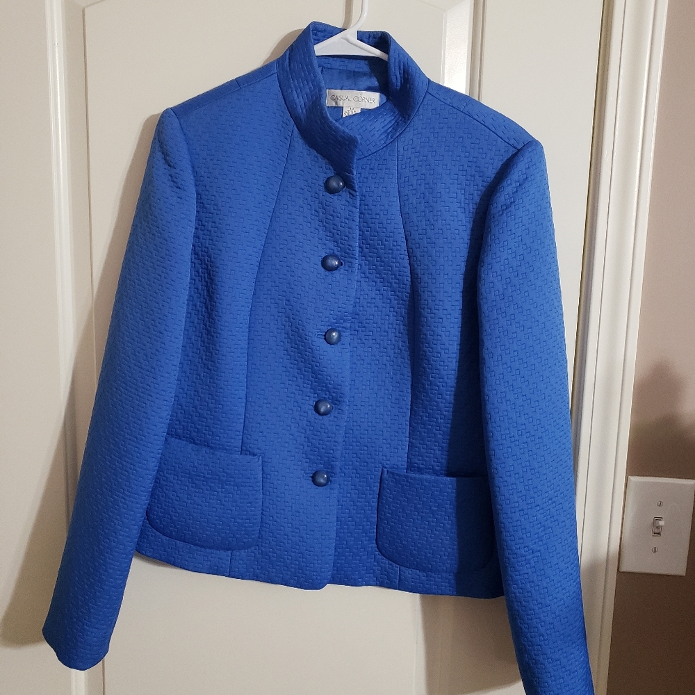 👀 Casual Corner jacket
